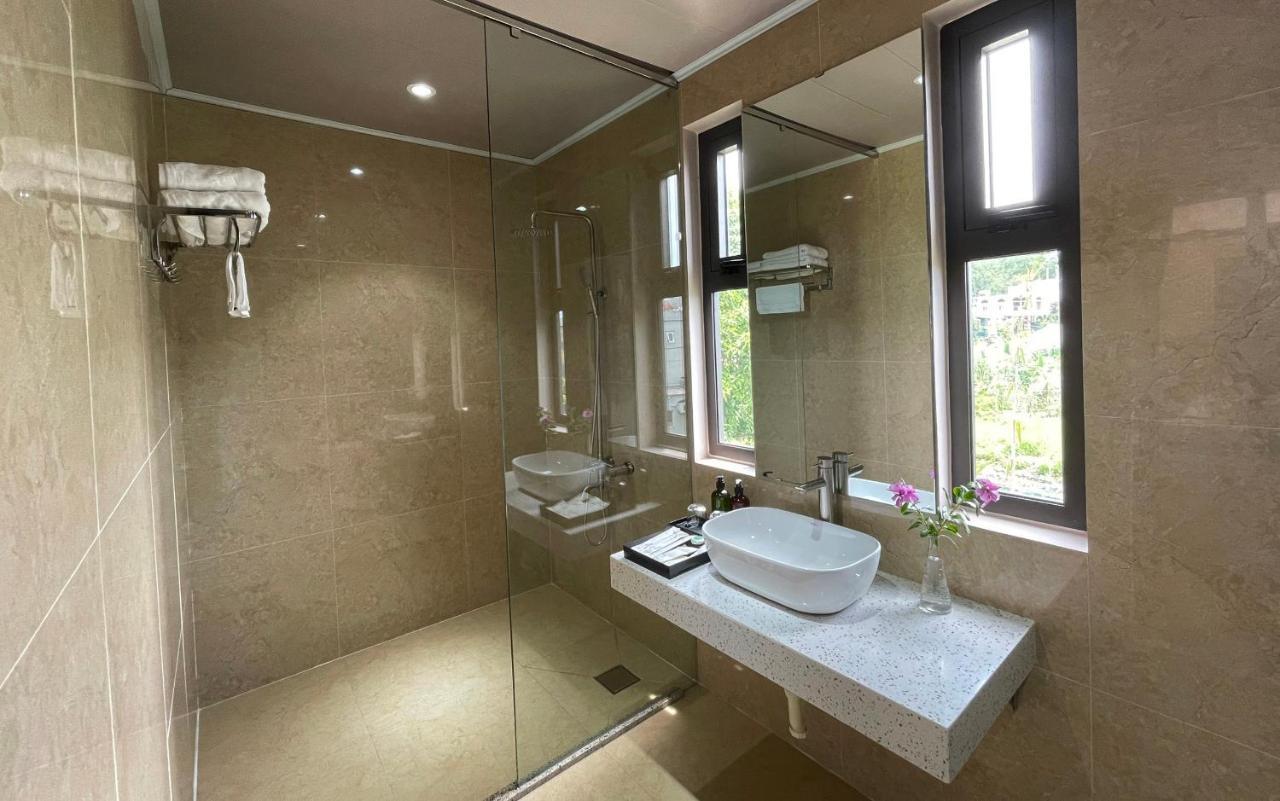 Phoenix Minh Châu Hotel Quang Ninh (Quang Ninh) Exterior foto